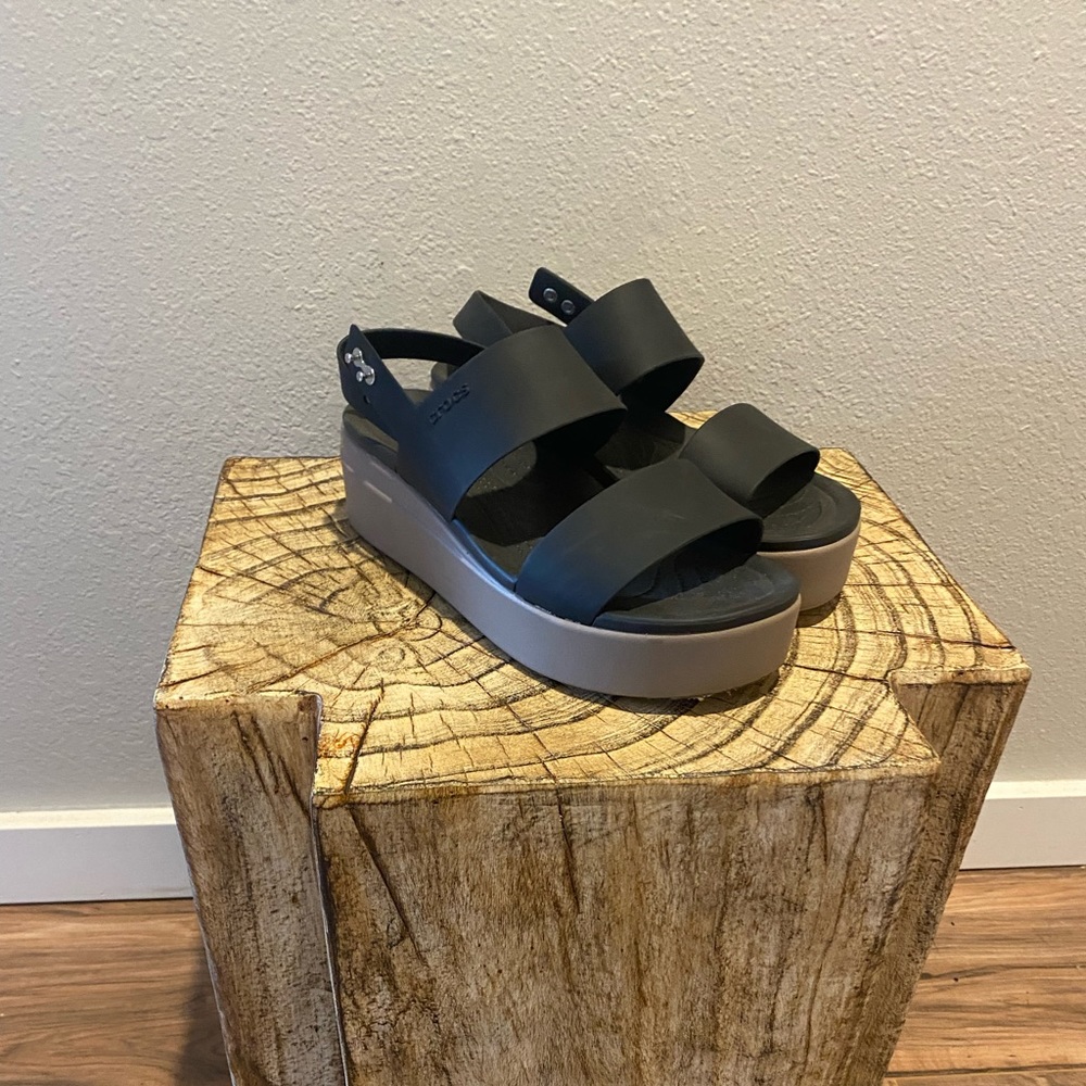 Crocs Brooklyn Low Wedge